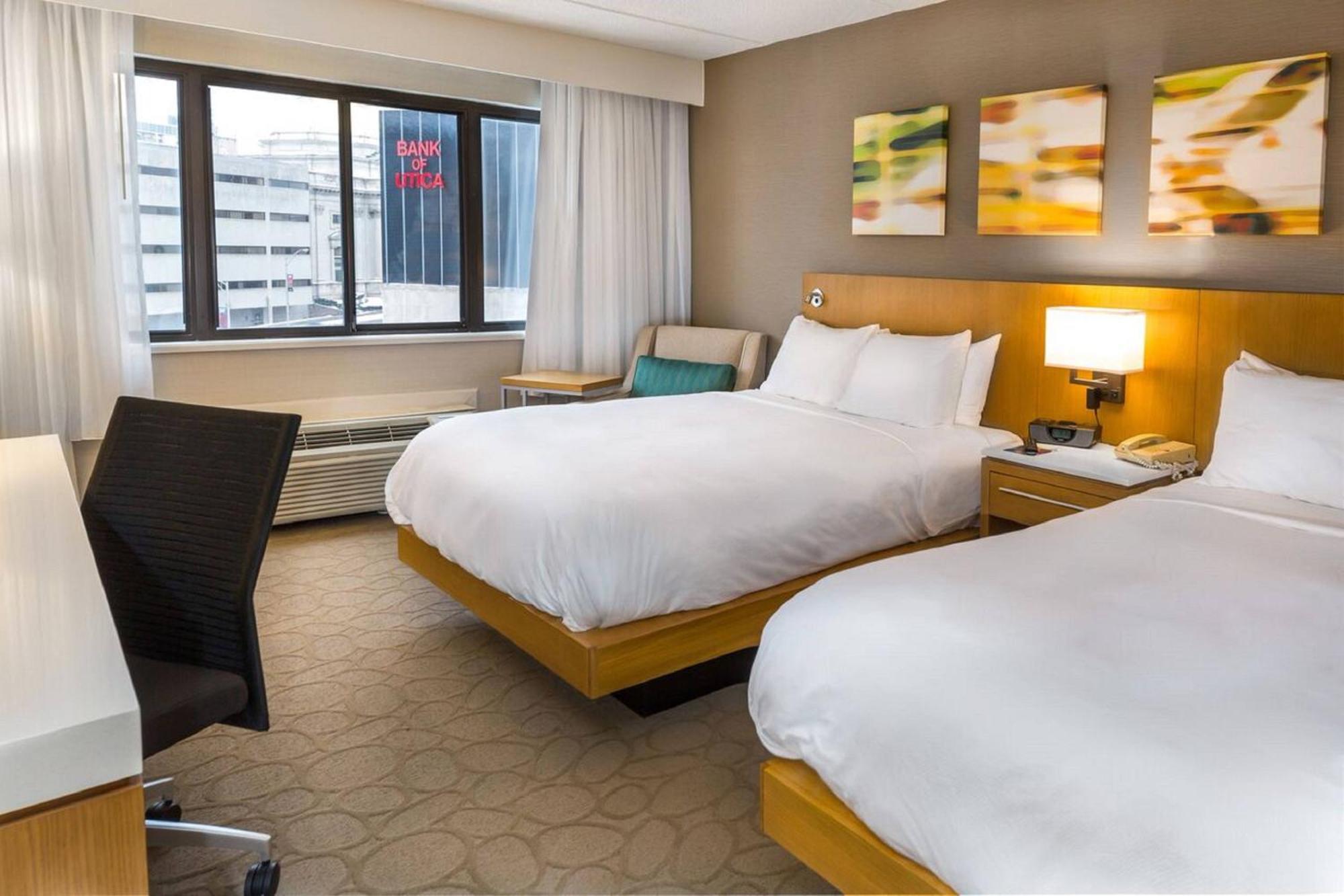 Delta Hotels By Marriott Utica Kültér fotó