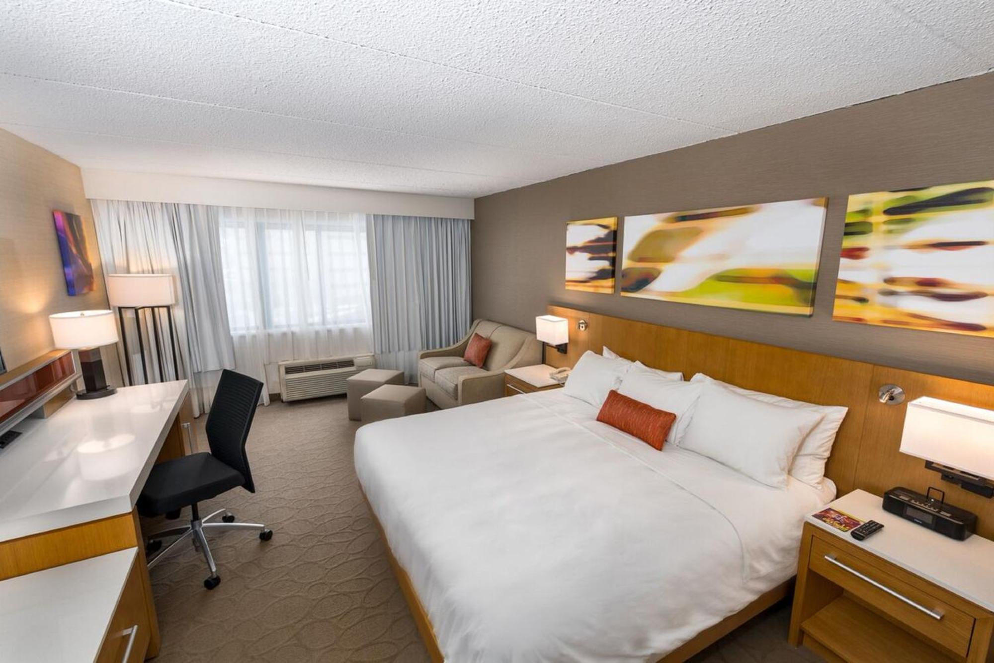 Delta Hotels By Marriott Utica Kültér fotó